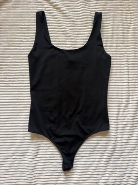 Express Classic Black Scoop Neck Tank Top Bodysuit Body Contour Small